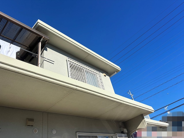 筑西市　モルタル化粧帯塗装　施工後の写真