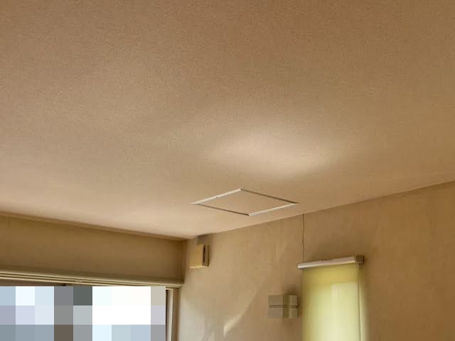 古河市　雨漏り修理後に天井点検口を設置　施工後の写真