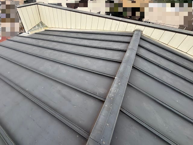 結城市　銅板屋根部分葺き替え・内壁張り替え　施工前の写真
