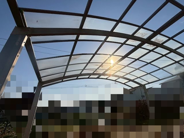 野木町　カーポートパネル張り替え　施工前の写真