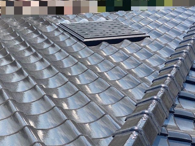 小山市　ガラスがひび割れた天窓を撤去　施工前の写真