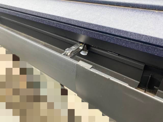小山市　雨樋に上手く雨水が落ちないご相談　オリジナル板金を増設前の写真
