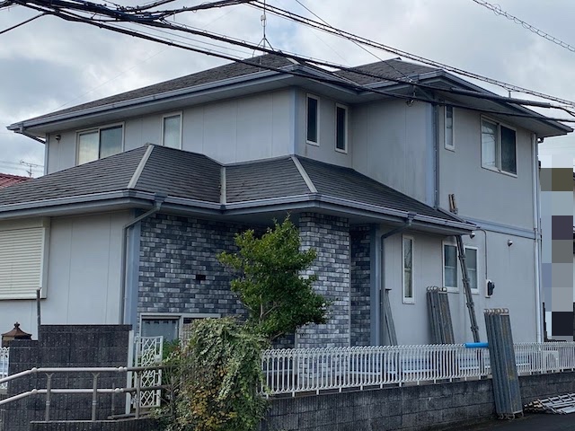 結城市　屋根工事にあわせて外壁塗装　施工前の写真