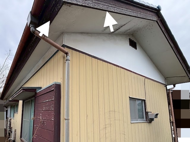 栃木市　木製破風板にガルバリウム板金巻き　施工前の写真