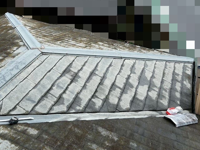 小山市　棟板金修理で下地の貫板から交換　施工前の写真