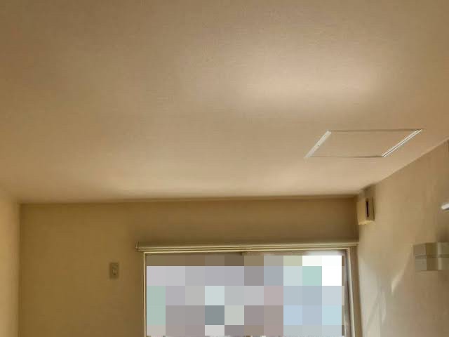 古河市　雨漏り修理後に天井点検口を設置　施工後の写真