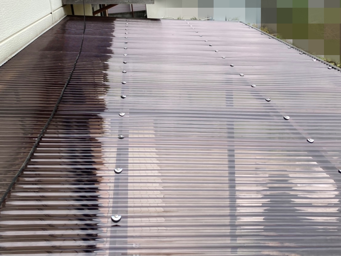 テラスとカーポート波板　同時張り替え工事後